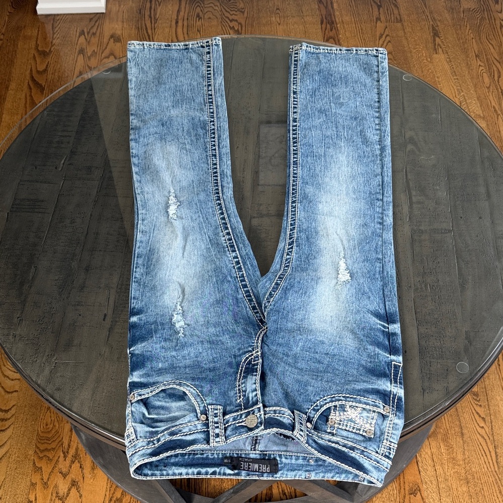Premier Women's Light Blue Boot Cut embellished Distressed Jeans. Size 9/10 - Picture 7 of 8